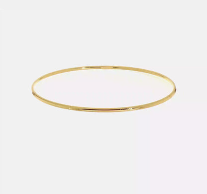Gold Sleek Bangle Bracelet
